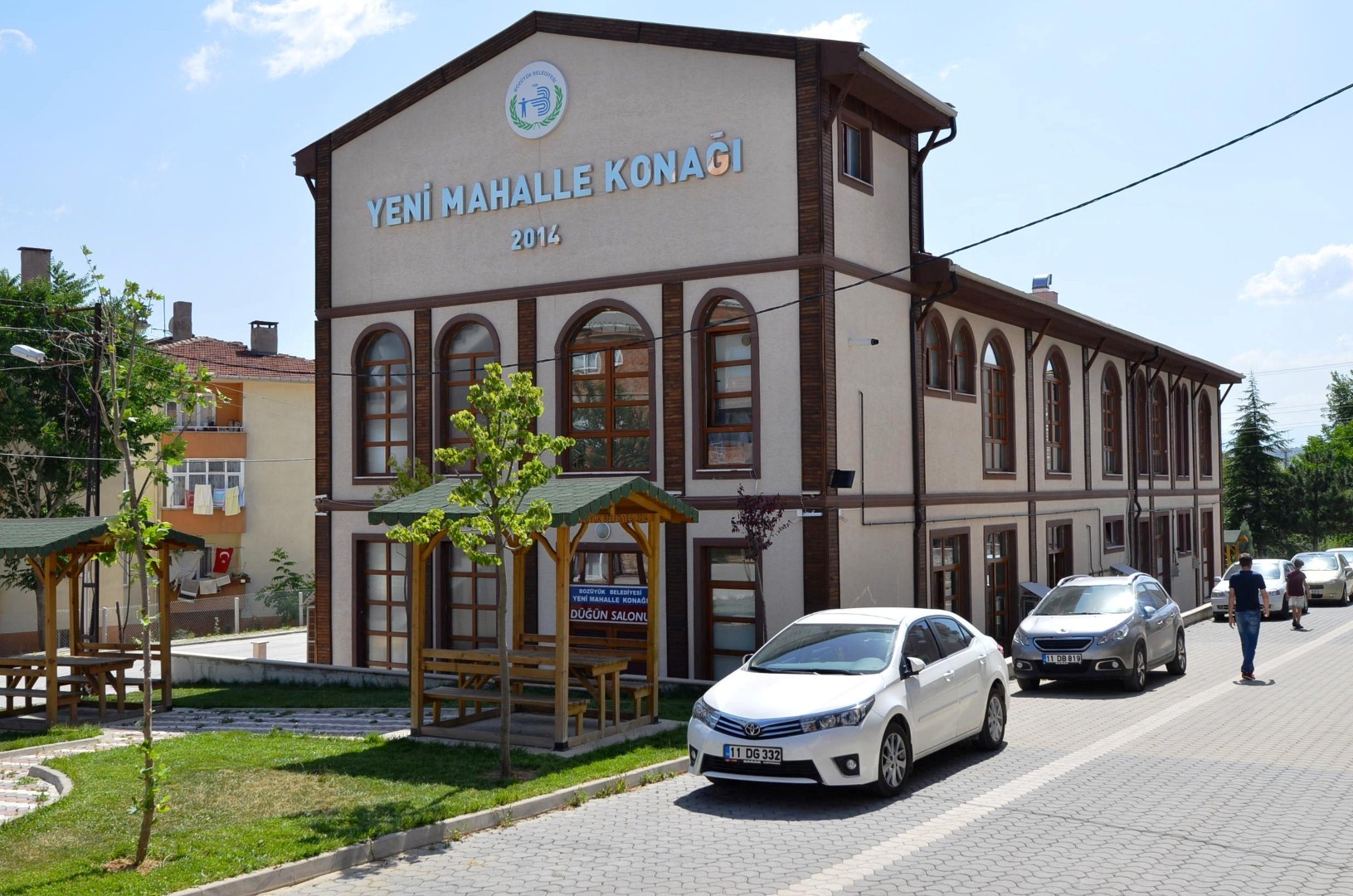 BOZÜYÜK YENİ MAHALLE KONAĞI